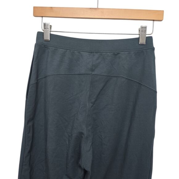 Lululemon Every Moment Cropped Pants Womens Size 4 Lounge Sea Steel Blue Workout - Picture 7 of 9